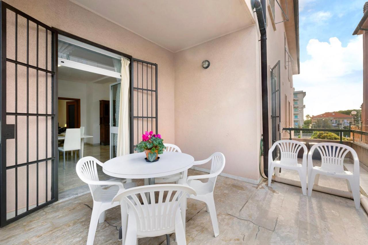 Ferienwohnung Casa Rosa Loano Exterior foto